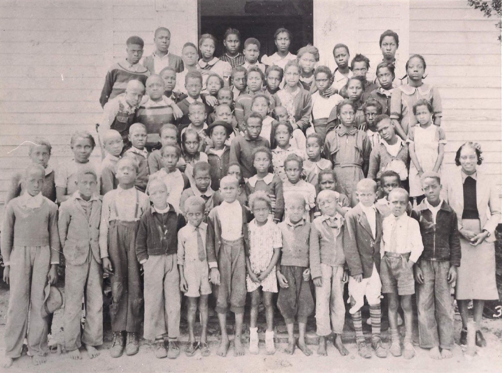 Donella Brown Wilson with students in Fort Motte, 1940s. Image courtesy Minnie Wilson Bivens 